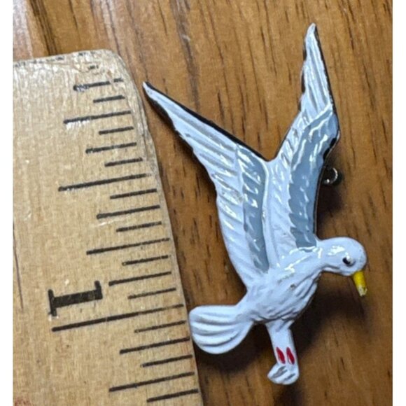 Vintage Seagull Enamel Pin Brooch White Blue 1.25" Nautical Cruise Beach - Picture 3 of 4